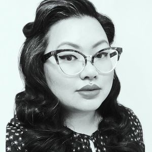 Meet your Posher, Elise